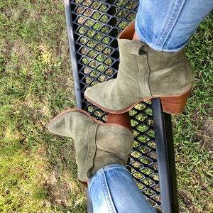 Sarto Green suede  point booties